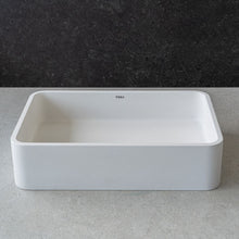 Cargar imagen en el visor de la galería, LAVAMANOS FLOW NC GRIS CLARO