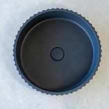 Cargar imagen en el visor de la galería, LAVAMANOS ASTRA SOLID NEGRO