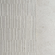 Cargar imagen en el visor de la galería, GROOVE FOSSIL BIANCO 60X120