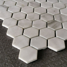 Cargar imagen en el visor de la galería, MOSAICO HEX CALACATTA ANTISLIP