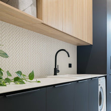 Cargar imagen en el visor de la galería, MOSAICO ARROW CREAM 32.8x30.4