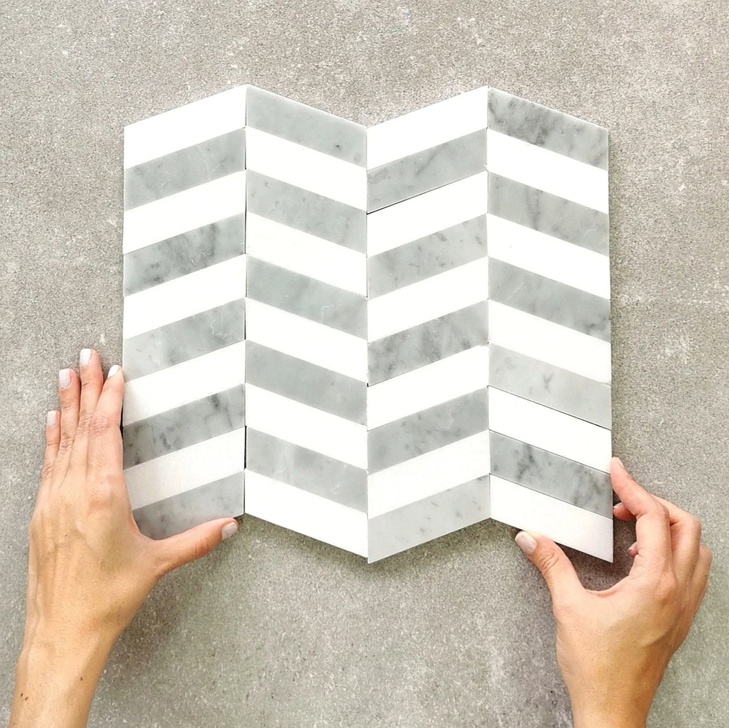 MOSAICO CHEVRON GRIS BLANCO (SVM002) 30x30