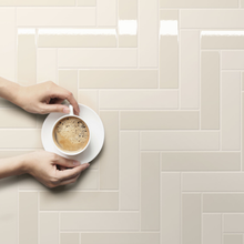 Cargar imagen en el visor de la galería, COSTA NOVA BEIGE PALE GLOSS 5X20
