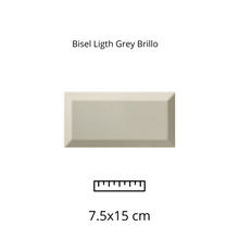 Cargar imagen en el visor de la galería, Bisel Light Grey Brillo 7.5x15
